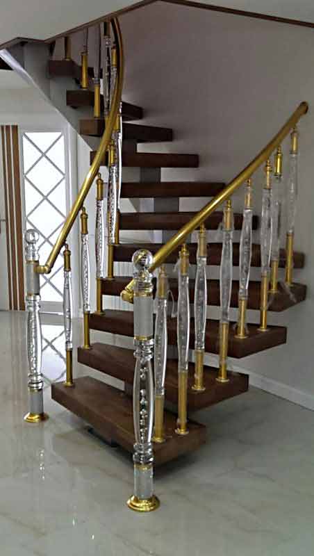 Pleksi Korkuluk Model 1