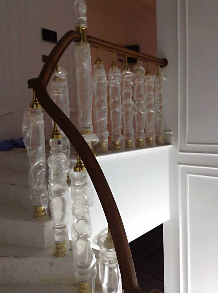 Pleksi Model 1