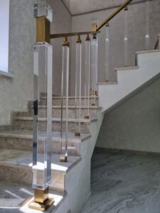 Kare Küpeşte Model