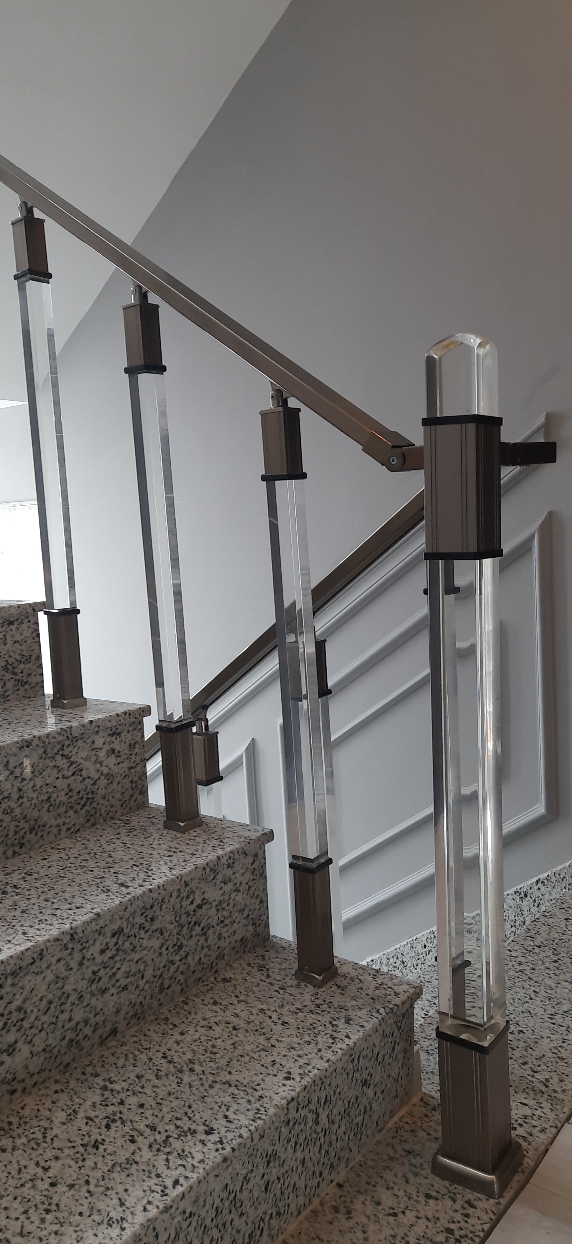 Kabartmalı Küpeşte Model