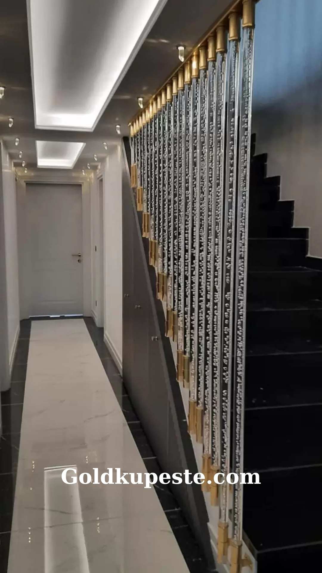 Pleksi Merdiven Korkuluğu 19