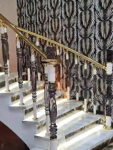 Füme pleksi dikmeli pirinç küpeşte sistemi